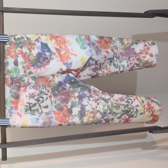 Eric Alexandre | Floral Women's Pants - Picture 5 of 14